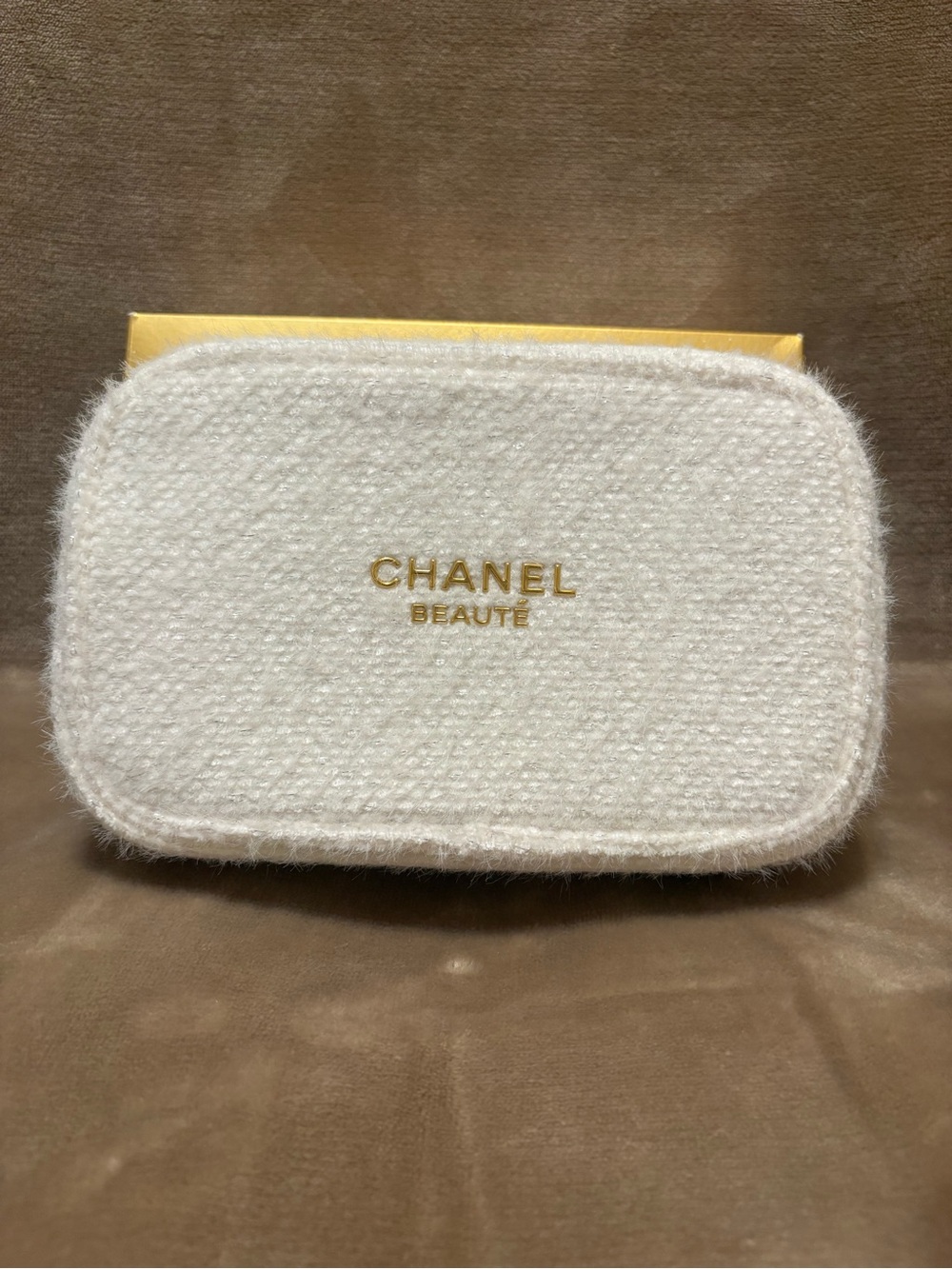 Chanel Beauté White Plush Travel Cosmetic Case NIB